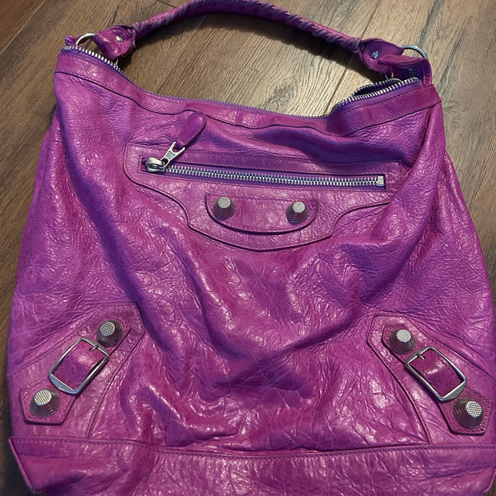 Gently used bag pink with silver hardware